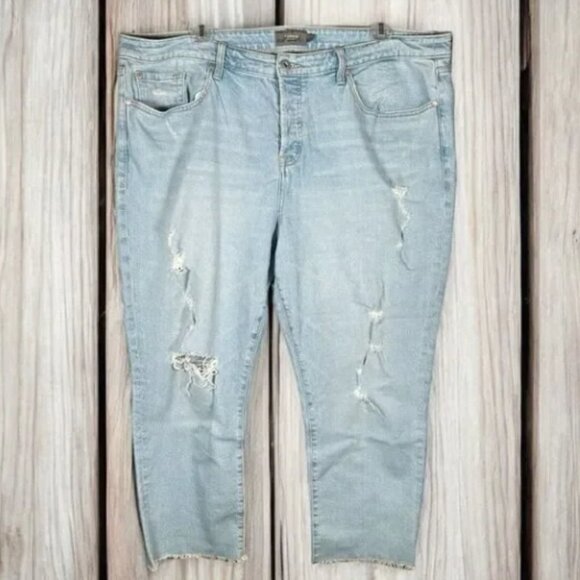Torrid Distressed Light Wash Button Fly Raw Hem Wide Straight Leg Ankle Jean 20R - Picture 1 of 4